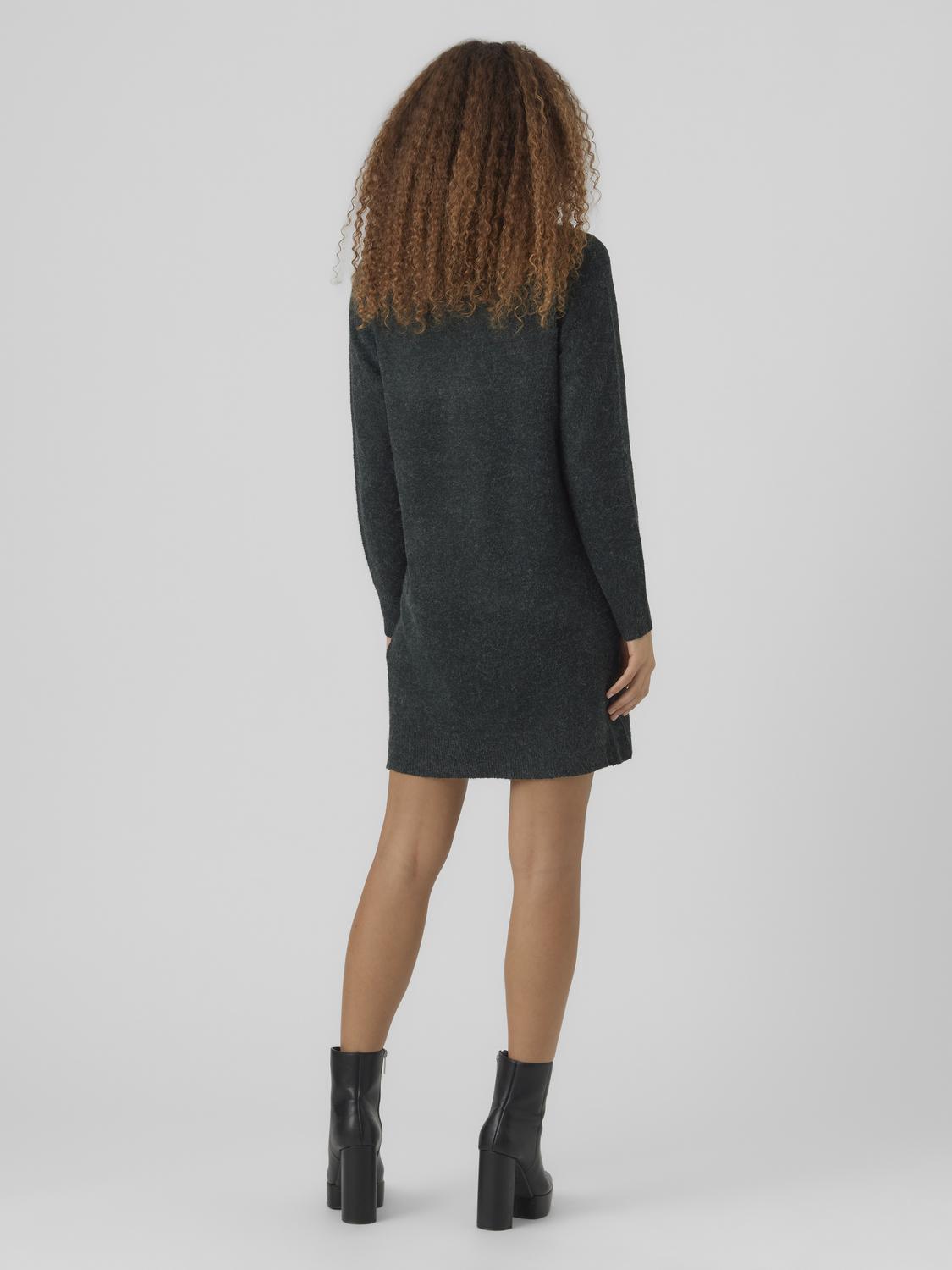 model_shot-back